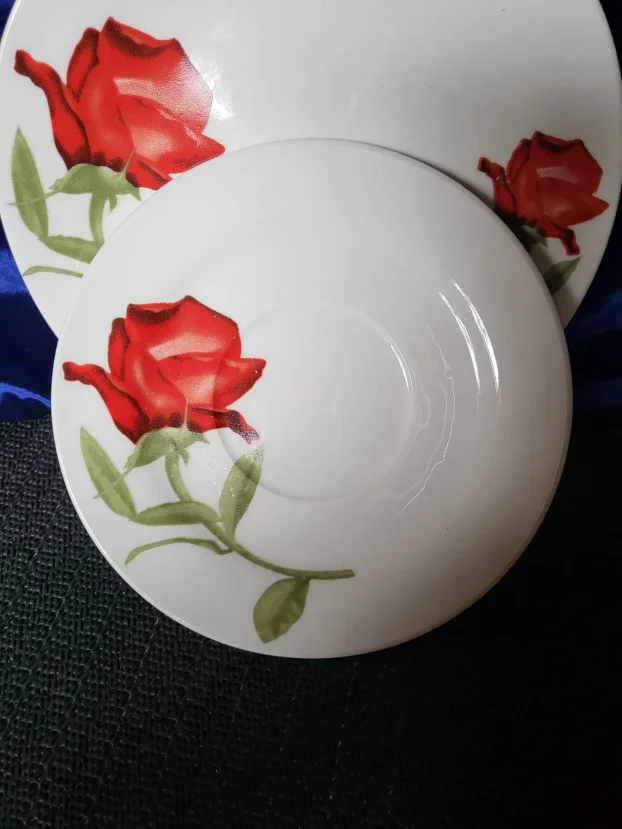 Porcelanski trodelni vintaz set.