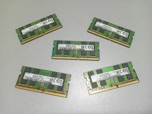 16GB DDR4 PC4 3200MHz 3200AA RAM Samsung #M16