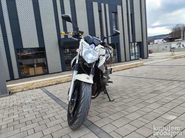 Yamaha XJ6 N Abs 2011god TOP Stanje xj mt r