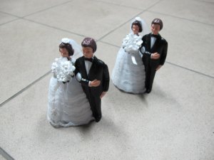 figura mladenaca za svadbenu tortu