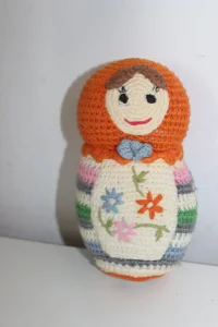 zvecka plisana gacka babuska heklana Anne claire petit retko