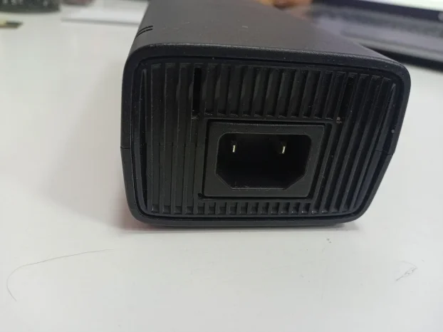 Microsoft Xbox 360 punjac adapter original 12V 9.6A #9740