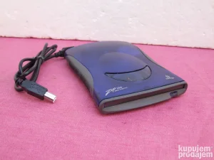 iOmega ZIP 250 eksterni drajv na USB + GARANCIJA!