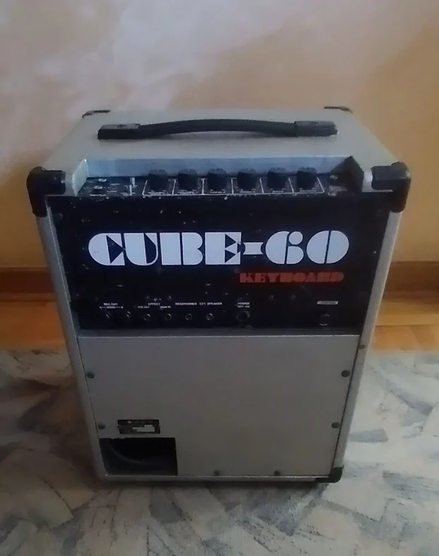 Roland Cube 60