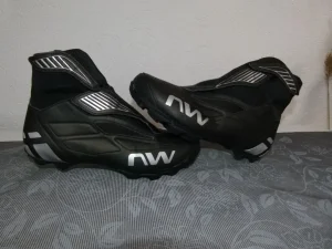 Northwave Husky biciklisticke sprinterice sa plocicama-272