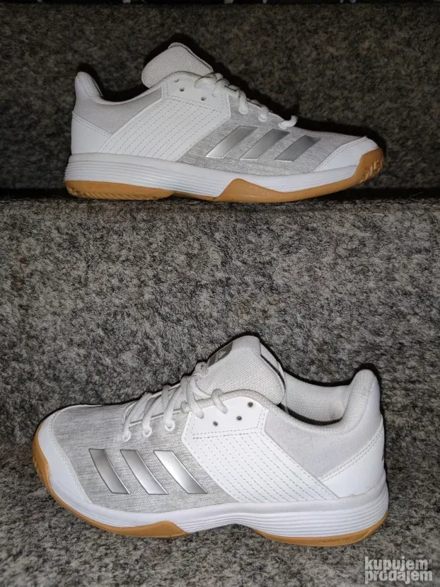 Adidas patike 37.5 decje LIGRA 6 W za odbojku