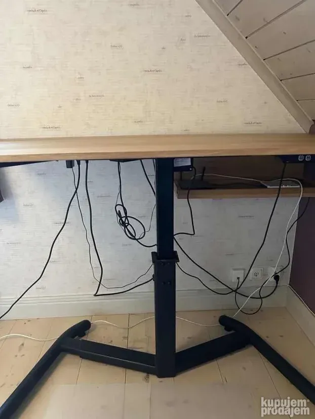 Podesivi radni sto 160x80 stanje 10/10