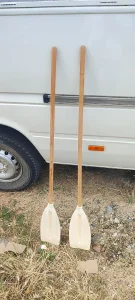 vesla haweka drvena drska za manji camac duz.133cm.