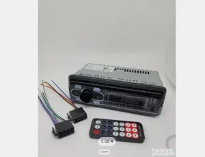 Auto radio na 24V sa bluetooth za kamione i autobuse