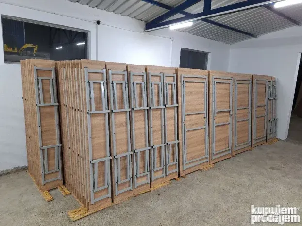 Sto i klupe na rasklapanje 200x90 METALNA KONSTRUKCIJA!