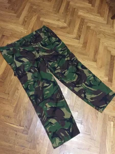 Nove maskirne dzepara pantalone 106cm obim struka