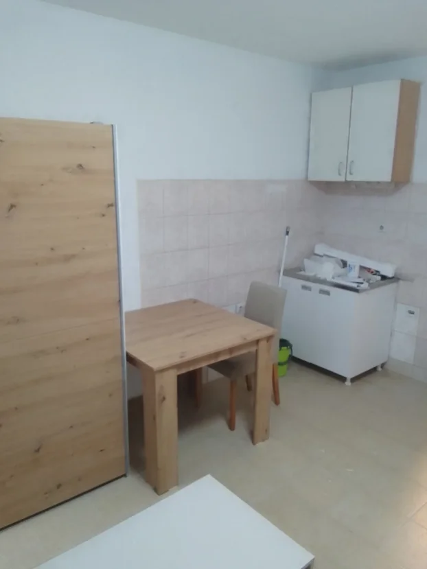 branka Radicevica, Železnik, 0.5 garsonjera, 22 m²