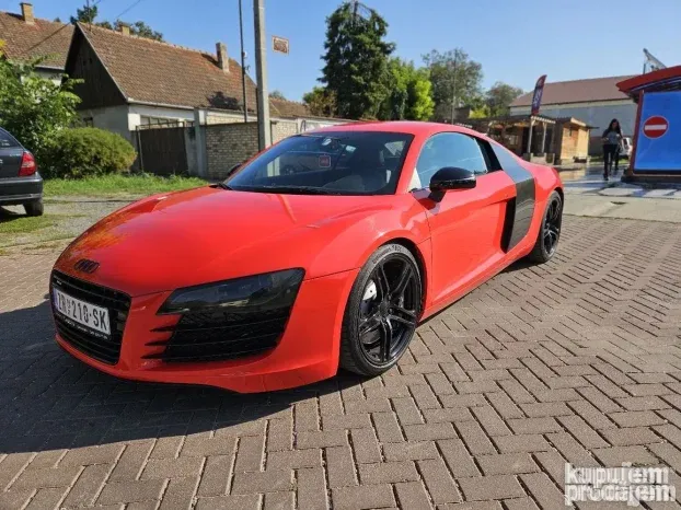 2010 Audi R8 4.2 za gradjevinski