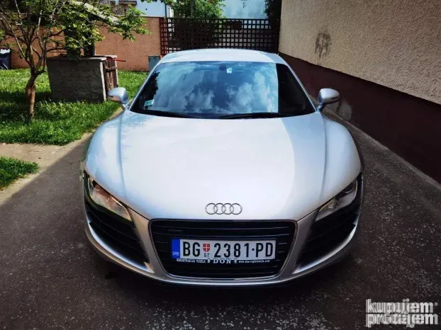 2010 Audi R8 4.2 za gradjevinski