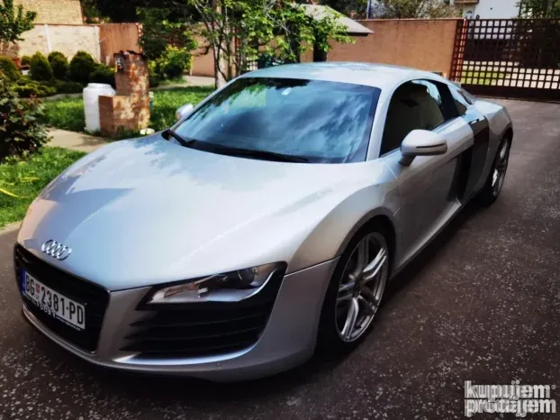 2010 Audi R8 4.2 za gradjevinski