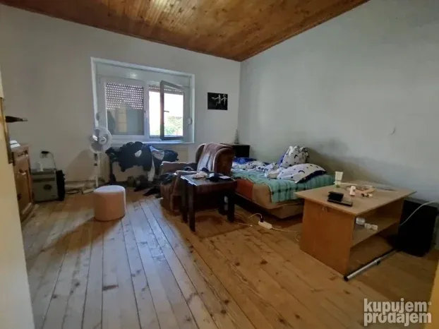 Tri prizemne kuće na Telepu! 238m2