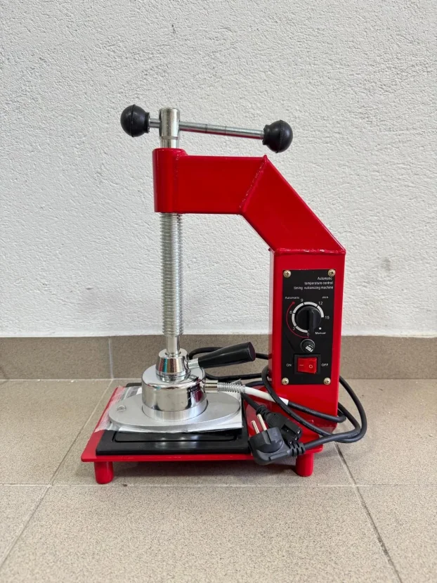 Vulkanizerska pegla ( pegla za unutrašnje gume )