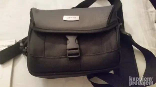 CANON DVD CAMCORDER DC211 kupljena u Nemačkoj