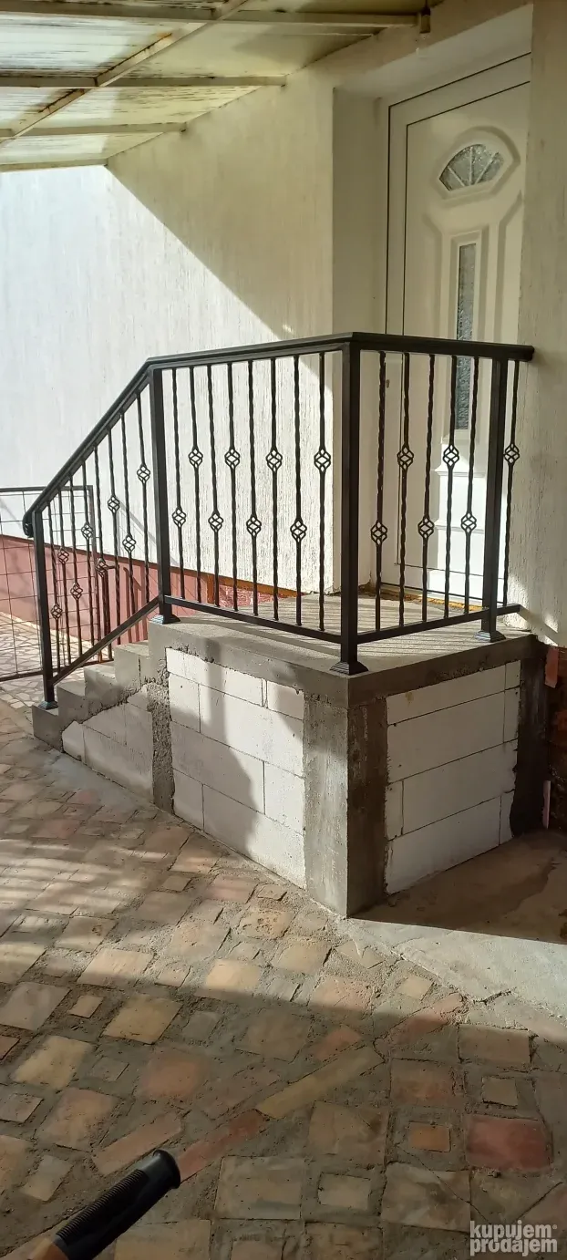 Gelenderi od kovanog gvožđa