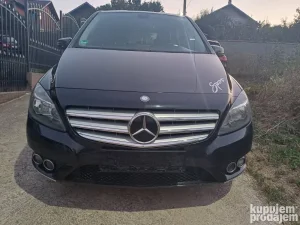 Mercedes B 180