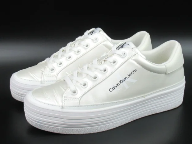 Calvin Klein patike    J272