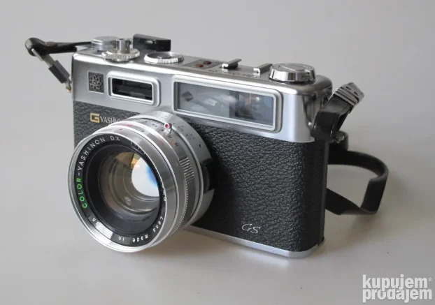 Yashica 35 Electro GSN sa Color Yashinon DX 1,7/45mm