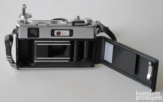 Yashica 35 Electro GSN sa Color Yashinon DX 1,7/45mm