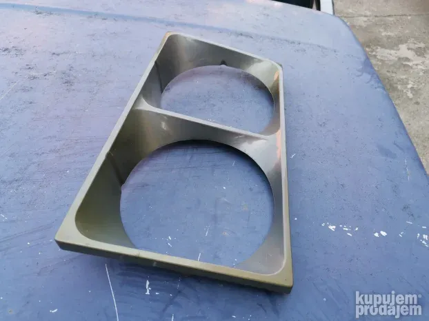 Plastika maske leva Lada 2106