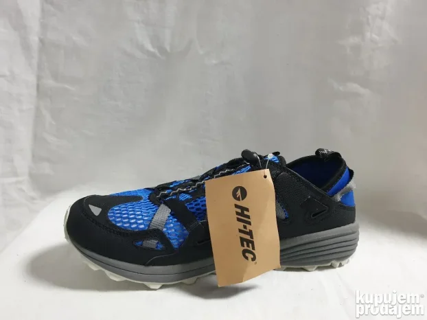 Orginal Hi-tec sandale brojevi 42 i 43