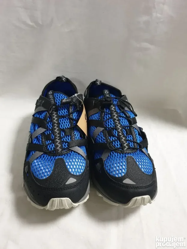 Orginal Hi-tec sandale brojevi 42 i 43