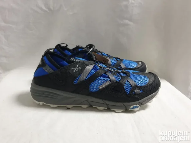 Orginal Hi-tec sandale brojevi 42 i 43