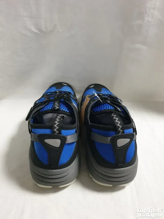 Orginal Hi-tec sandale brojevi 42 i 43