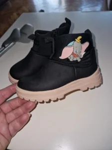 Zara čizmice br 24