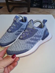 Adidas patike br 33