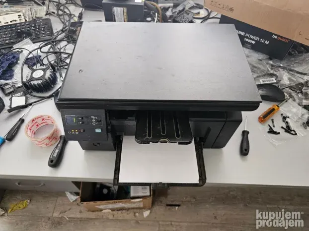 HP LaserJet M1132 MFP stampac neispravan