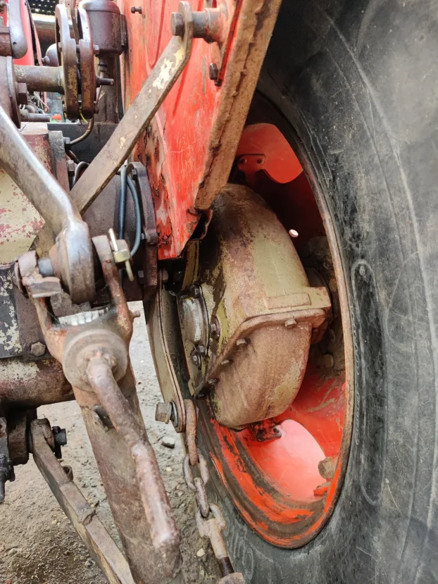 Zetor 4511 5511 Bocni Reduktori Cizme