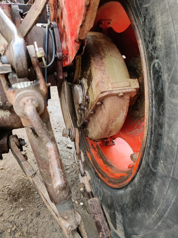 Zetor 4511 5511 Bocni Reduktori Cizme