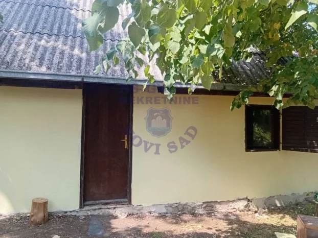 Sremski Karlovci, Fruška gora, 2.0 dvosobna, 26 m²