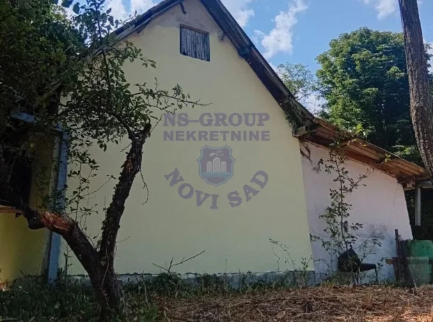 Sremski Karlovci, Fruška gora, 2.0 dvosobna, 26 m²