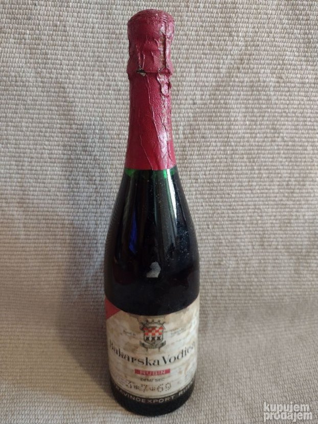 Bakarska Vodica Rubin Demi Sec Istravinoexport rijeka 1969g