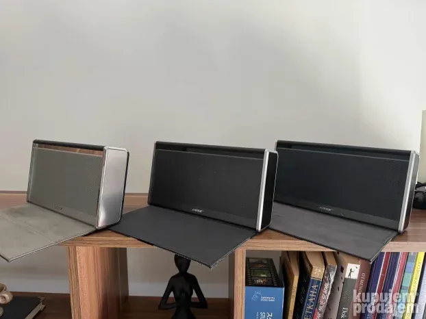 Bose SoundLink III Bose Revolve + i Soundlink Mobile II