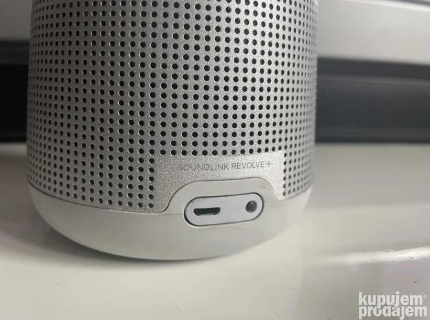 Bose SoundLink III Bose Revolve + i Soundlink Mobile II
