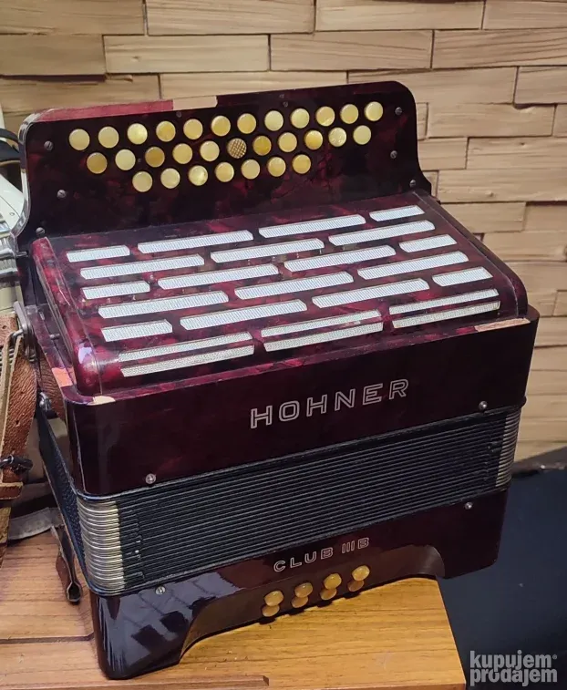 Hohner club III B