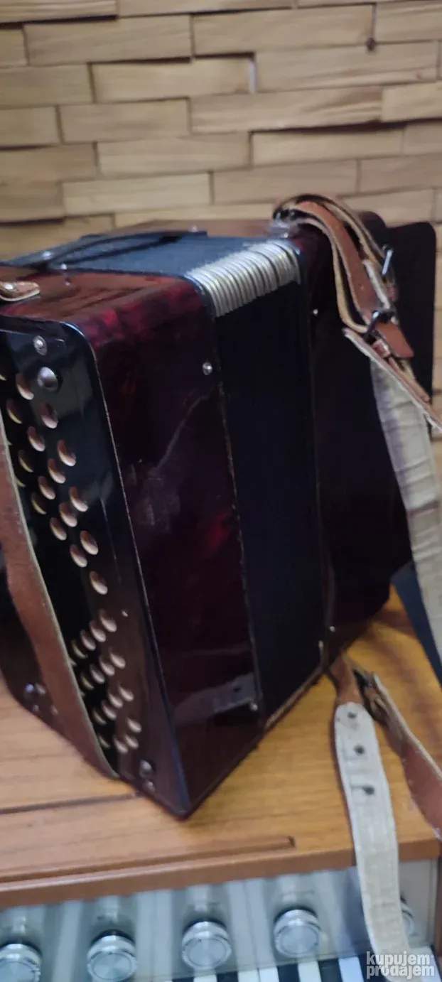 Hohner club III B