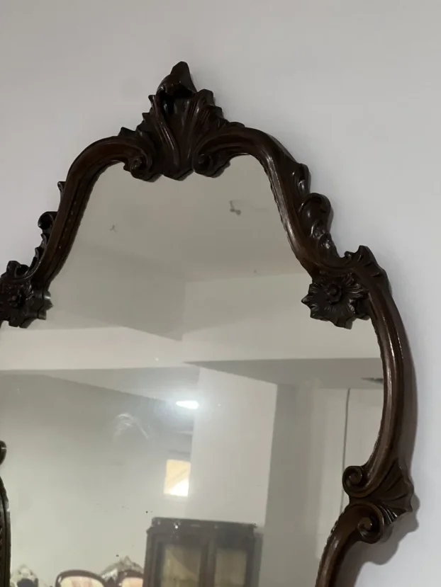 Stilska konzola i ogledalo