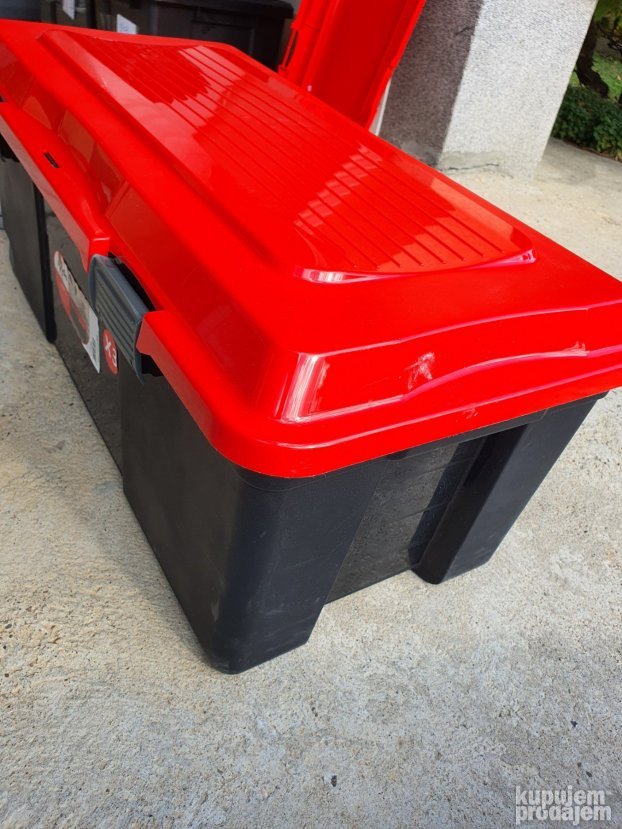Plasticni sanduk sa tockicima  75L - Sindis