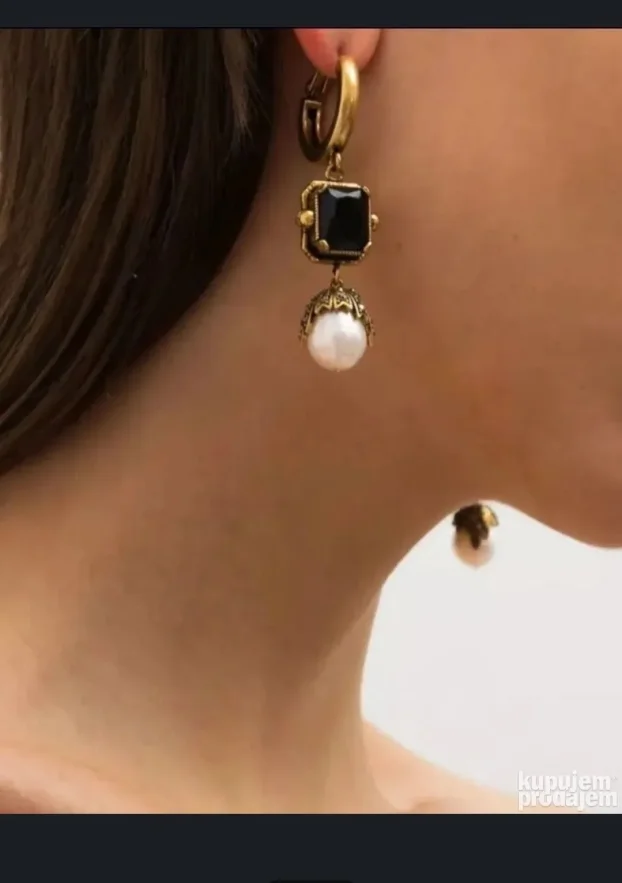 Alexander McQUEEN minđuše Pearl Drop