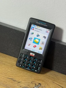 SOny Ericsson M600i