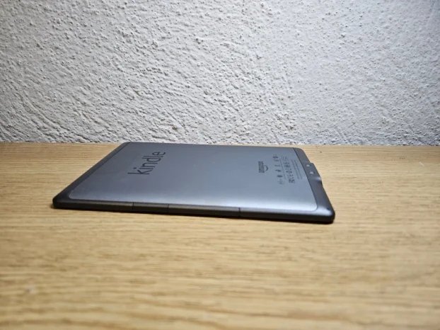 El citac knjiga Amazon Kindle D01100 2GB Black E Reader book