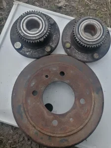 Hyundai matrix zadnji ležaj točka, doboš